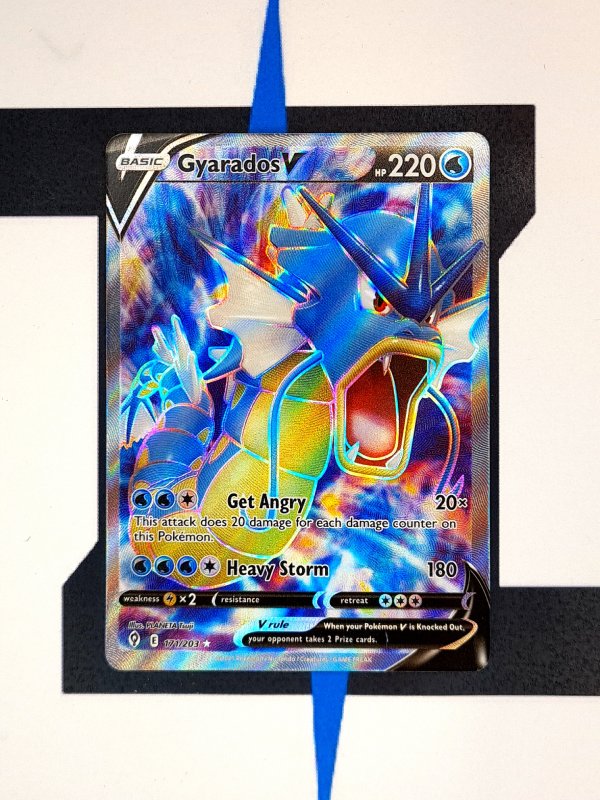 pokemon-karten-gyarados-v-evolving-skies-full-art-englisch