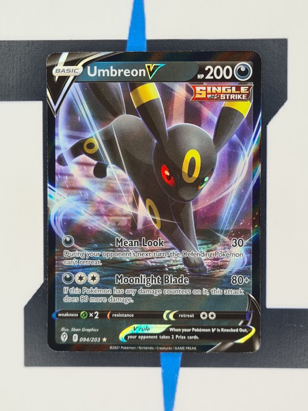 pokemon-karten-umbreon-v-evolving-skies-englisch